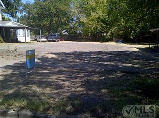 1014 N Main St, Bonham, TX 75418