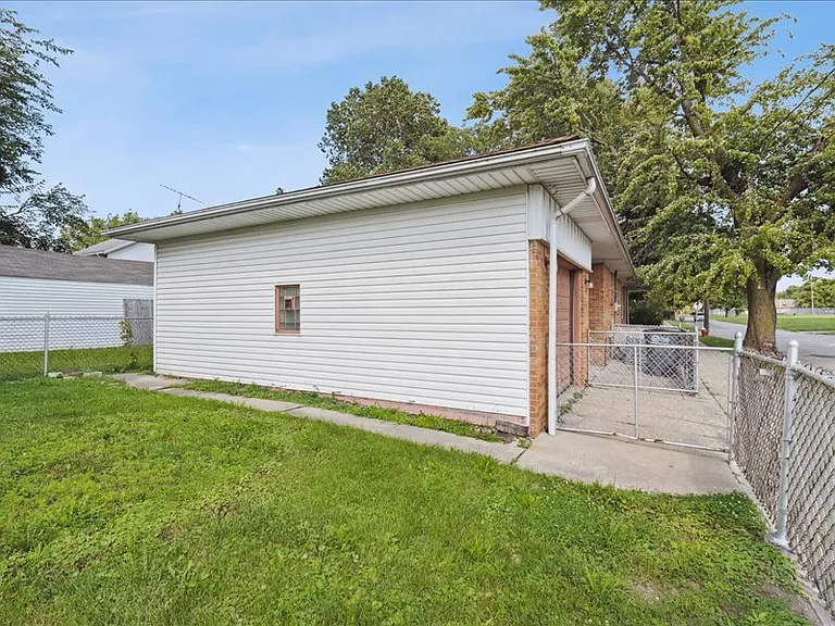 3301 Mulberry St — Photo 13