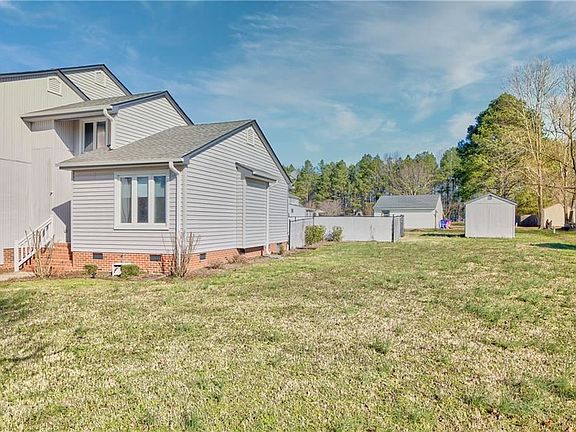 5th image of 30445 Martin Dr