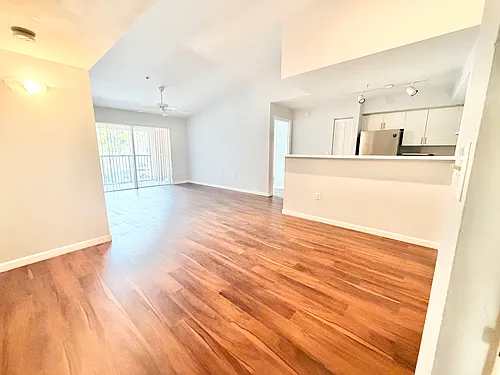 4856 N State Road 7 #1207 Photo 1