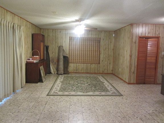 4th image of 319 Woley Dr