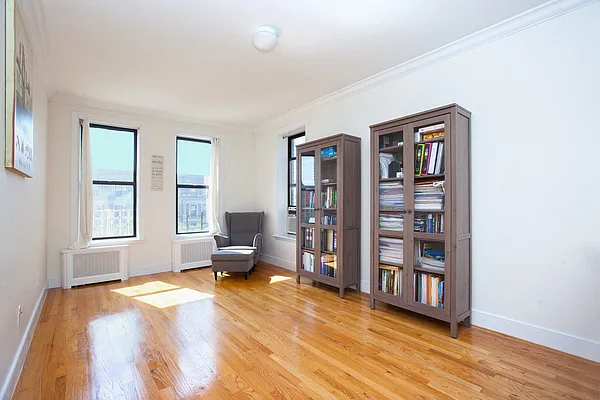 Sold by Nest Seekers International | media 2