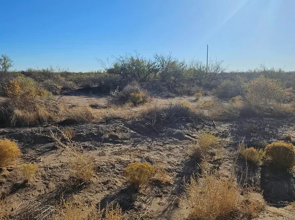 Apache Rd SW, Deming, NM 88030