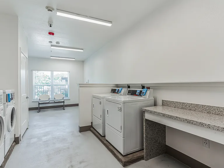 Vista at Interpark — Photo 15
