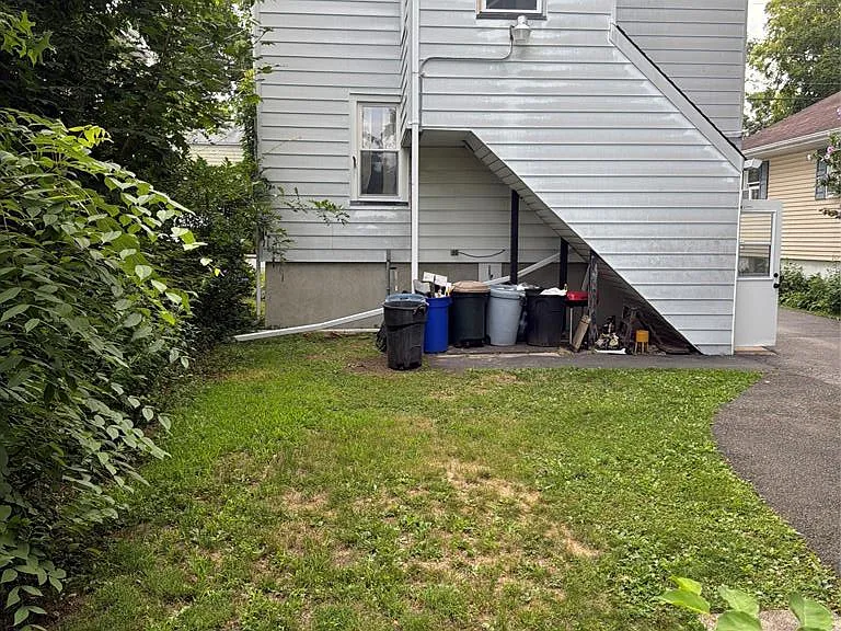 8 8th Ave — Photo 13