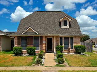 2600 Symphony Park Dr, Bryan, TX 77802