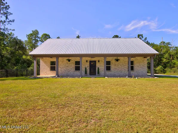 5075 D W North Rd, Kiln, MS 39556