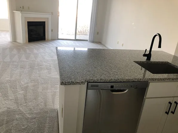 1645 International Dr Unit 303, Mc Lean, VA 22102