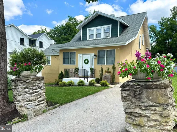 971 Henry Ave, Wayne, PA 19087