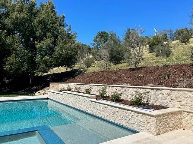 945 Old Ranch Rd — Photo 5