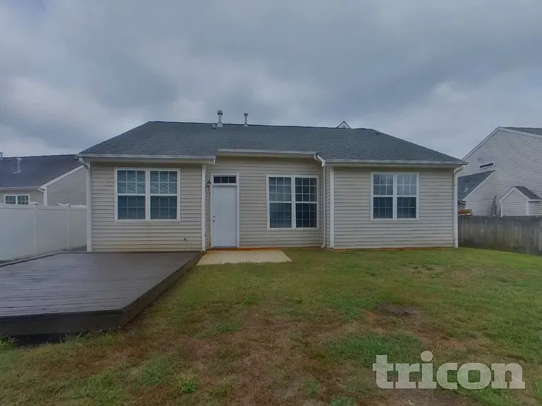 9043 Sanders Creek Ct — Photo 17