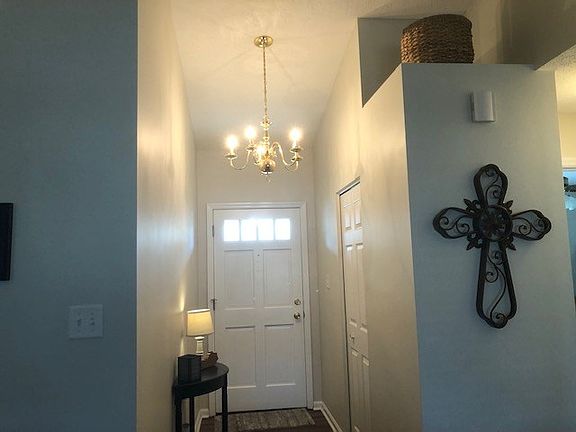 2nd image of 4341 N Landsdowne