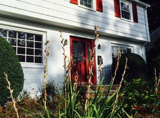 586 Highland Ave, Montclair, NJ 07043