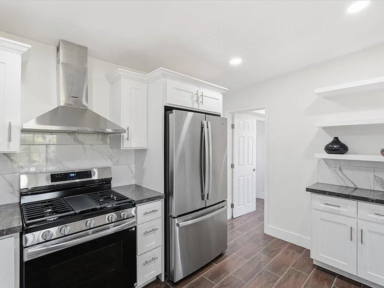 38466 N Basin Rd — Photo 15