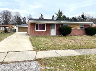 9331 Hazel St, Taylor, MI 48180