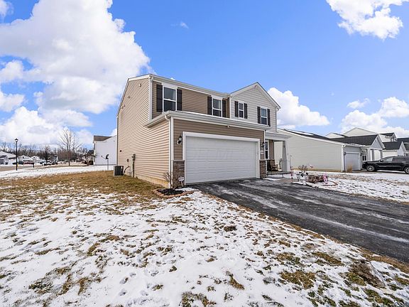 4th image of 4418 Hickory Ln