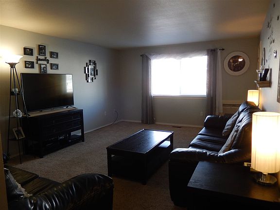 3rd image of 4412 E Peak Ln