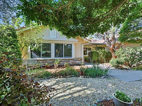 4th image of 420 knightsbridge Way