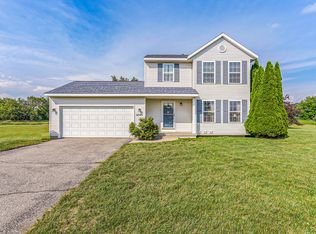 6745 Fox Run Dr NE, Rockford, MI 49341