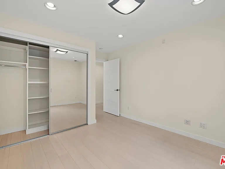 175 Barlock Ave — Photo 31