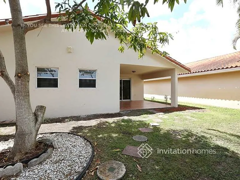11255 SW 143rd Ct — Photo 16