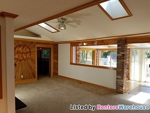 3rd image of 24511 SE 30th St