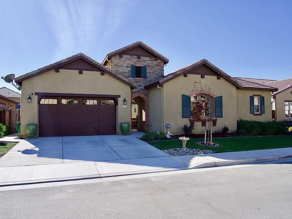 1st image of 17329 Corsica Way