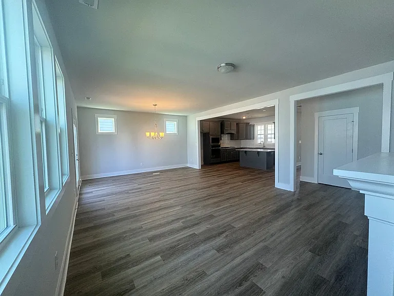 121 Broadwater Dr — Photo 5