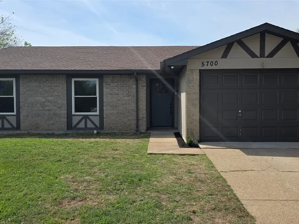 5700 Saddleback Cir, Haltom City, TX 76148
