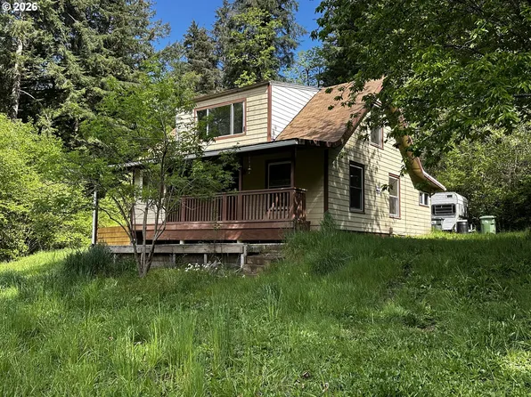 88894 3rd St, Swisshome, OR 97480