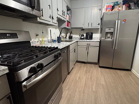 5th image of 660 N Kentucky Ave