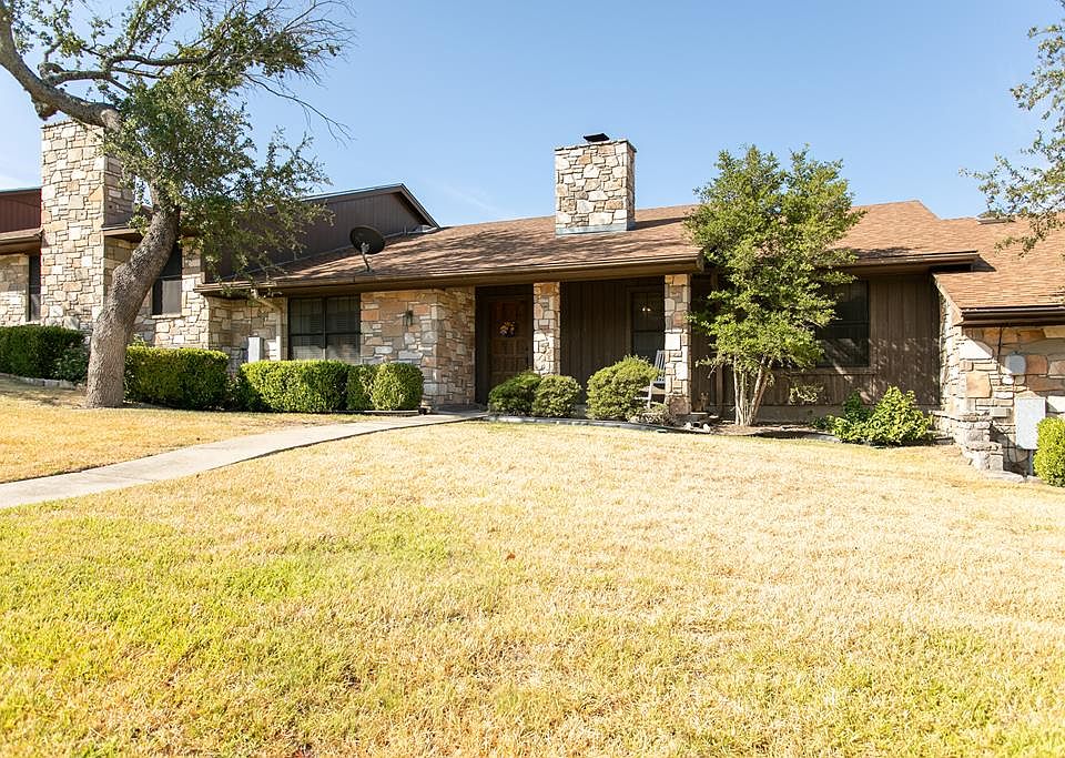 1st image of 2119 W Lane Dr