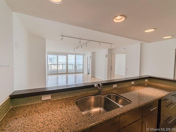 5th image of 1717 N Bayshore Dr #A-3647