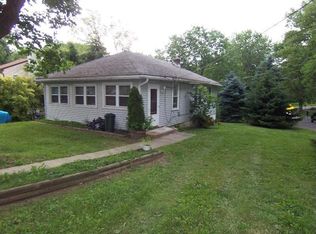 1815 Manor Ave, Upper Chichester, PA 19061
