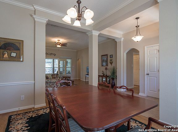 5th image of 1131 River Oaks Blvd