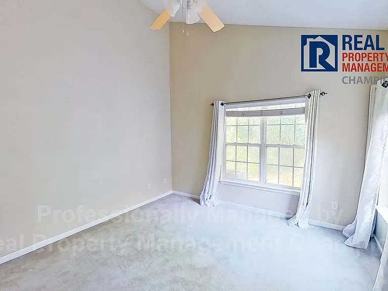 3923 Spicetree Dr — Photo 9
