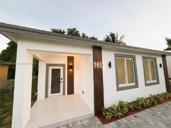 706 SW 7th St, Dania, FL 33004