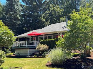 91 E Canyon View Rd, Belfair, WA