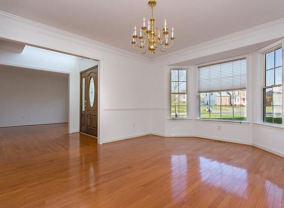 5th image of 6127 Green Haven Dr