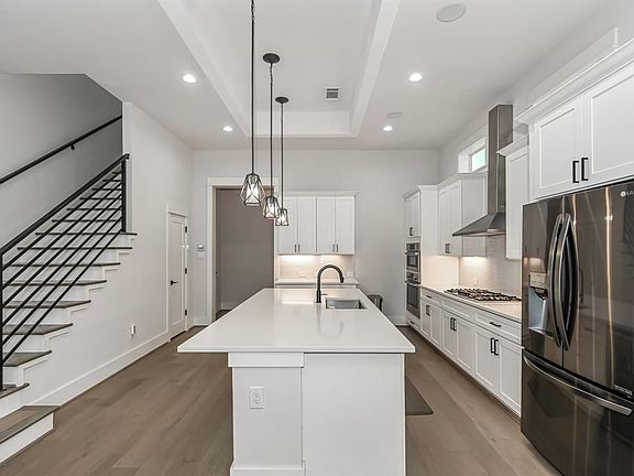 4th image of 3503 Mosley Ct Unit B