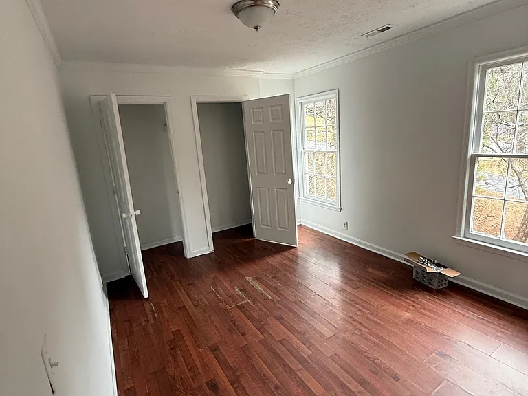 6062 Lakeshore Dr SE — Photo 6