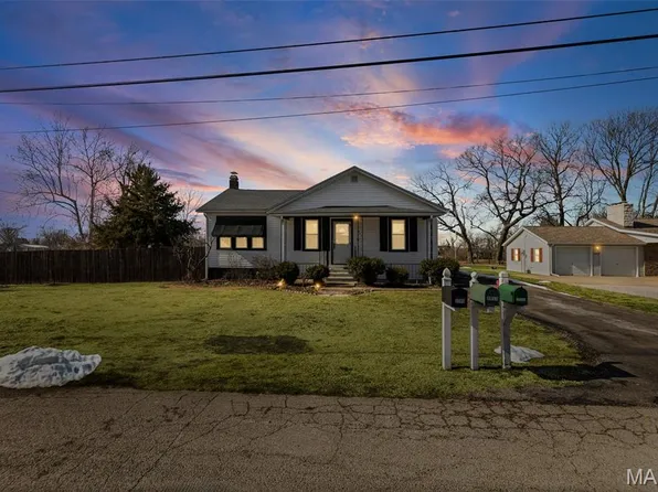 3949 Lake St, Granite City, IL 62040