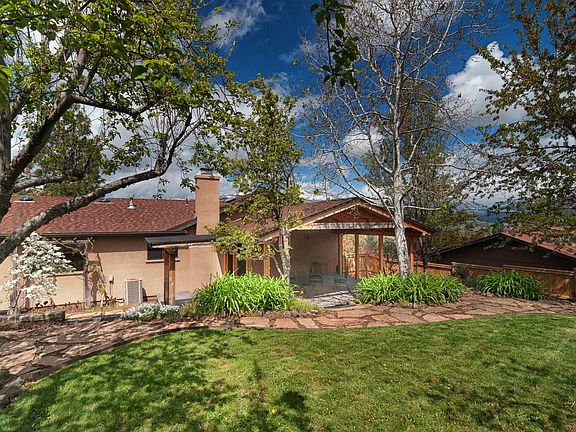 3rd image of 1552 Lilac Cir