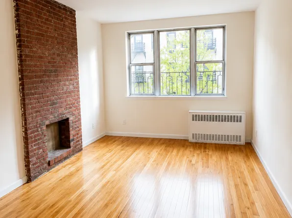 427 East 83rd Street image 1 of 4