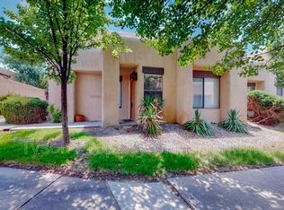 10205 Las Casitas St NE, Albuquerque, NM 87111
