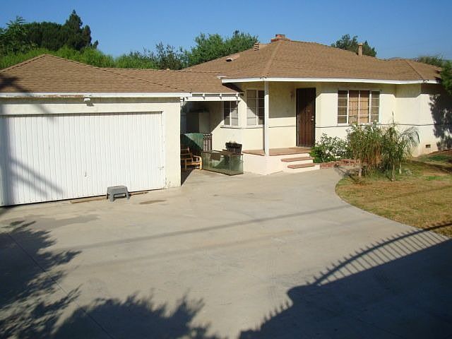 1st image of 12963 Telfair Ave
