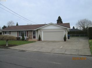 670 Filbert St, Woodburn, OR 97071