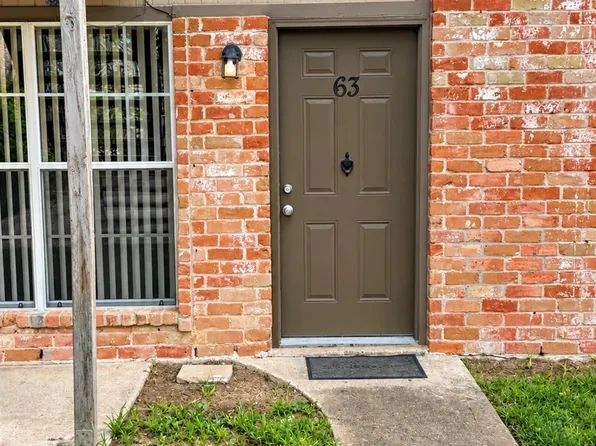 9616 Long Point Rd APT 63, Houston, TX 77055