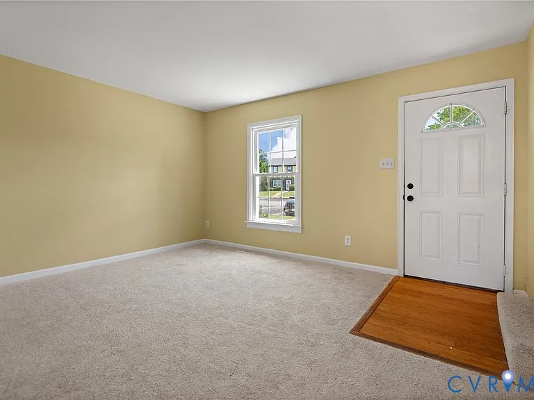4704 Leadenhall Dr — Photo 9
