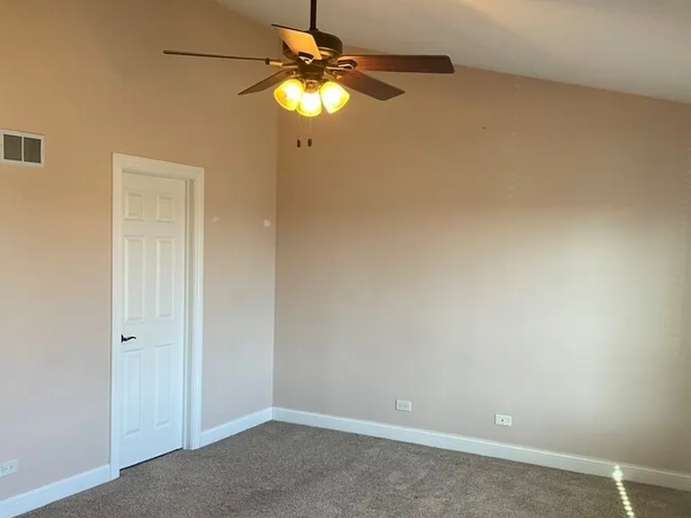 836 Benridge Ct — Photo 12
